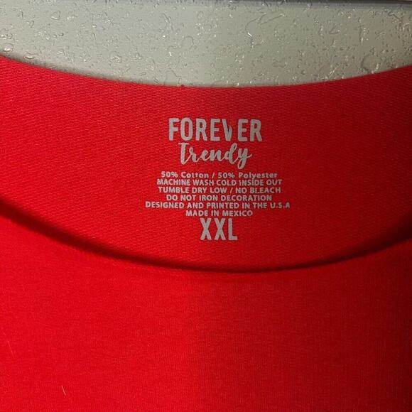 Forever Trendy Red Sweatshirt "Baby its Cold Outside" in white Collarless XXL - Picture 3 of 4
